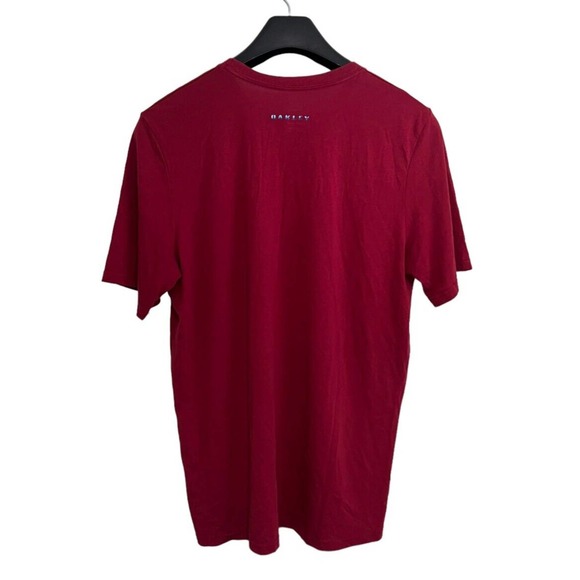 Oakley T-Shirt Mens Large Red Short Sleeve Blue O Logo - Picture 2 of 5